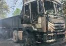 छत्तीसगढ़ : जगदलपुर में नक्सलियों ने निक्को माइंस की ट्रक को आग के हवाले किया, फेंका पर्चा