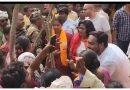 चुनाव प्रचार के दौरान भाजपा उम्मीदवार गीता कोड़ा का ग्रामीणों ने किया भारी विरोध