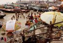 वाराणसी में बढ़ा गंगा नदी का जलस्तर, दुकानदारों की बढ़ी टेंशन