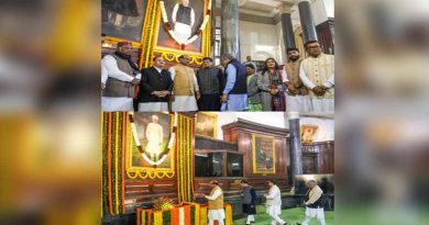 LS Speaker pays tributes to Madan Mohan Malaviya, Atal Bihari Vajpayee on their birth anniversary