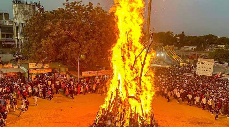 होलिका दहन 13 को, 15 को मनाई जाएगी होली