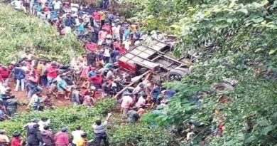 श्रीलंका में बस हादसा, 22 बौद्धों की मौत, राहत और बचाव अभियान तेज किया गया