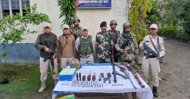 मणिपुर में भारी मात्रा में हथियार और विस्फोटक बरामद