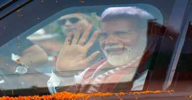 PM Modi holds key party meeting in Patna after grand roadshow
