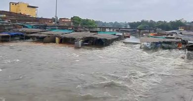झारखंड: लगातार हो रही बारिश से दामोदर-भैरवी नदी में आया उफान