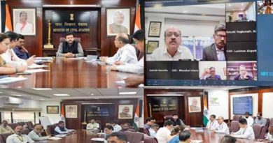 नागरिक उड्डयन मंत्री ने एयरलाइनों, हवाईअड्डा अधिकारियों के साथ यात्री सुरक्षा मुद्दों का जायजा लिया