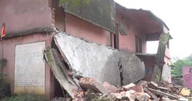 रांची में स्कूल भवन का छत गिरने से बुजुर्ग की मौत, दो घायल